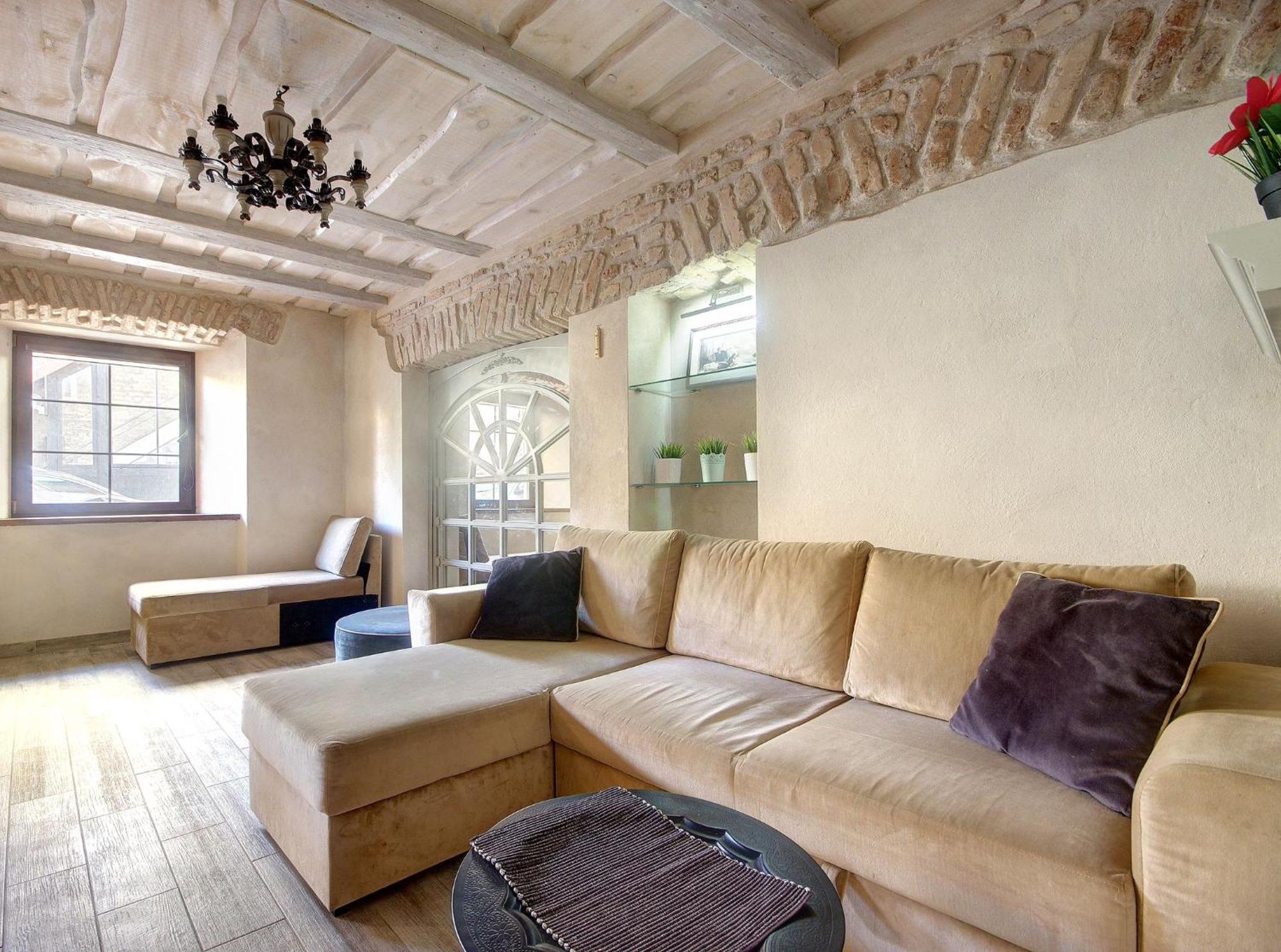 Historical Apartments X Free Parking Self Check In 24X7 By H&H VNO Dış mekan fotoğraf